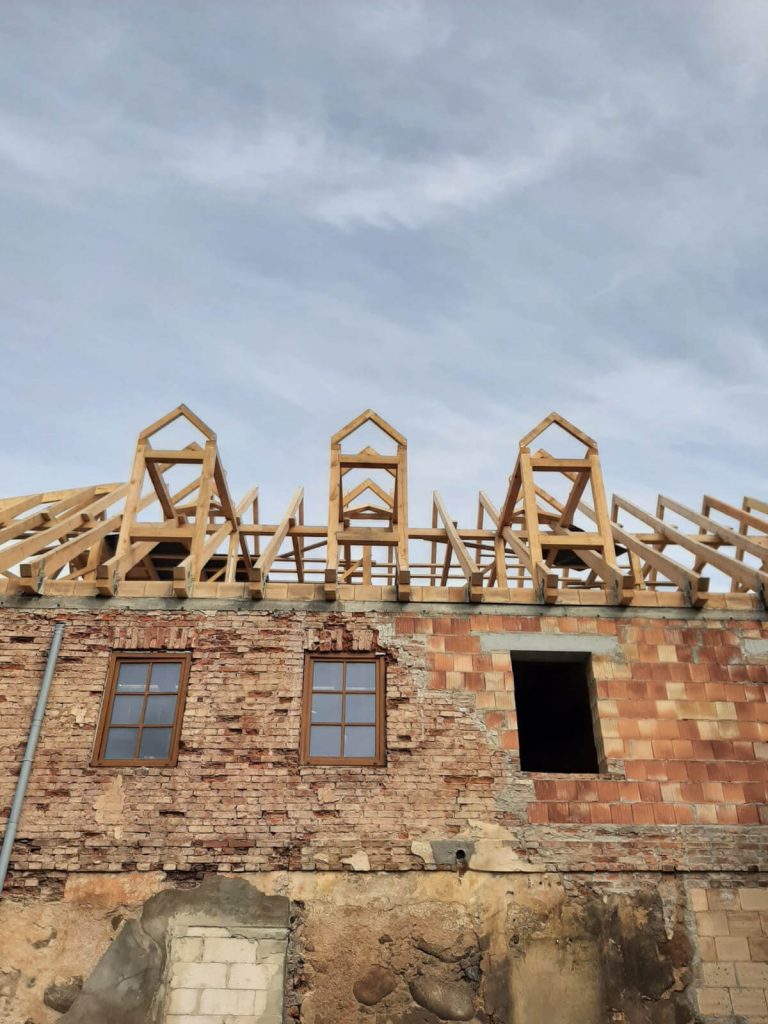 SIA Lielanteni koka apstrādes un zāģēšanas pakalpojumi 43